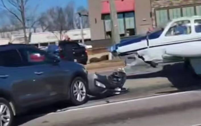  فرود اضطراری هواپیما در یکی از بزرگراه‌های جورجیا