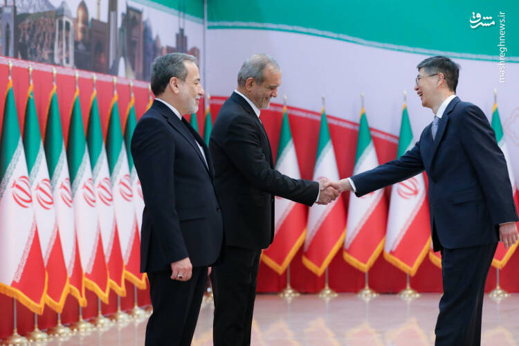 عکس/ مراسم رسمی سلام سفراء به رئیس جمهور