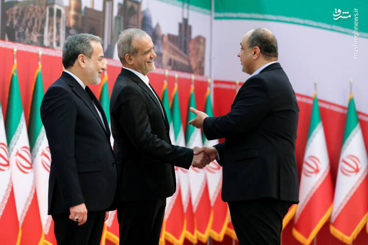 عکس/ مراسم رسمی سلام سفراء به رئیس جمهور