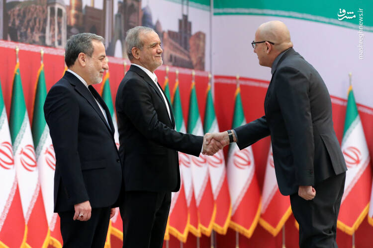 عکس/ مراسم رسمی سلام سفراء به رئیس جمهور