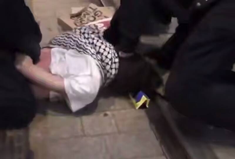  حمله خشونت‌آمیز پلیس استرالیا به حامیان فلسطین