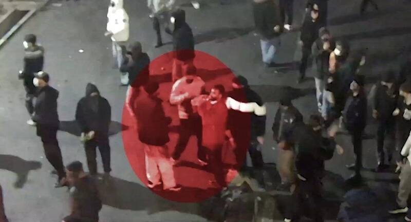 مأموران،جنگي،ميدان،شب،اغتشاشات،سلاح،كلانتري،عادي،دي،جمعيت،مأ ...