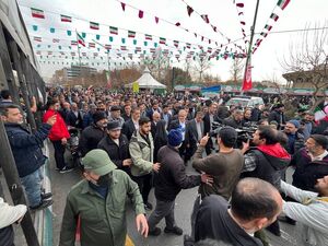 حضور رئیس جمهور در در راهپیمایی 22 بهمن 1404