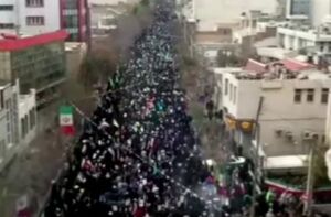 تصاویر هوایی‌ از جمعیت بی‌سابقه راهپیمایی قم