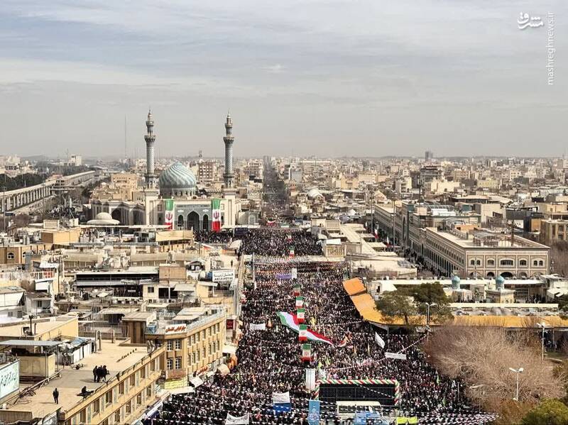 غرورانگيز،عليها