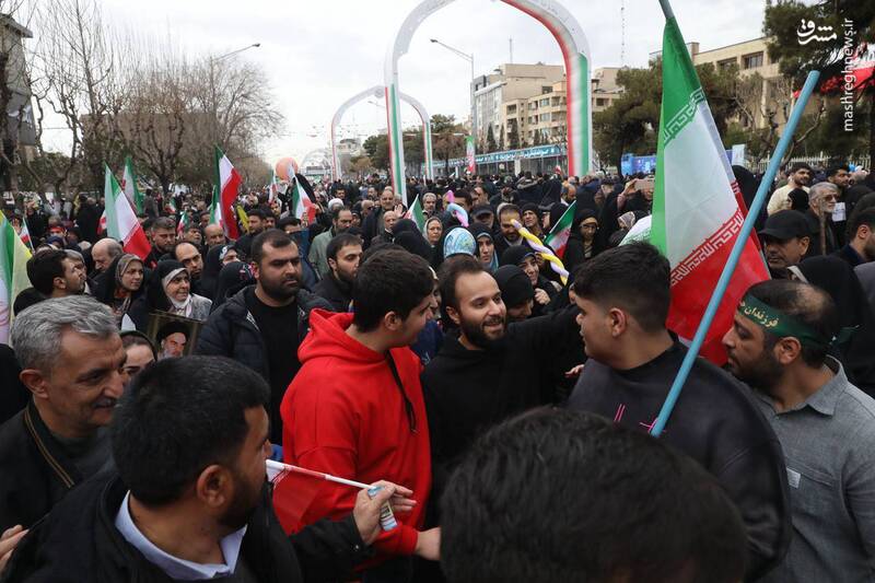 حضور مردم تهران در چهل و هفتمین سالگرد پیروزی انقلاب/ دشمنان مایوس شدند +عکس و فیلم