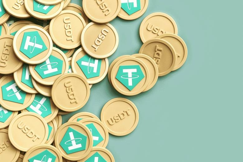 دلار فیزیکی یا دیجیتال؟ مقایسه چالش ‌های نگهداری اسکناس در خانه با خرید تتر