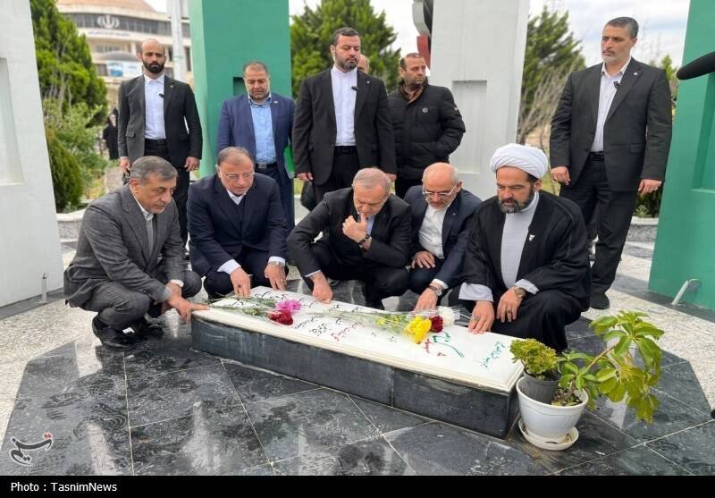 عکس/ ورود مسعود پزشکیان به گلستان