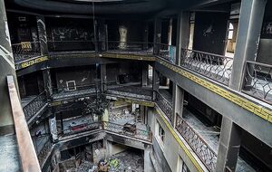 آثار حمله و آتش زدن حوزه علمیه اسفراین در اغتشاشات اخیر