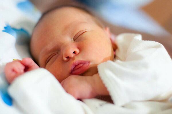 غربالگري،مشكلات،نوزادان،تشخيص،ايران،آينده،تيروئيد،شنوايي،زندگي