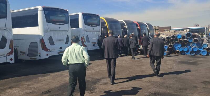 ترخیص اتوبوسهای برقی شهرداری تهران از بندر شهید رجایی با اقدام دستگاه قضایی +فیلم