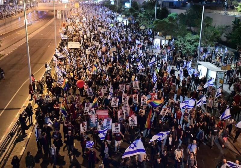 تظاهرات هزاران نفر در تل‌آویو علیه نتانیاهو