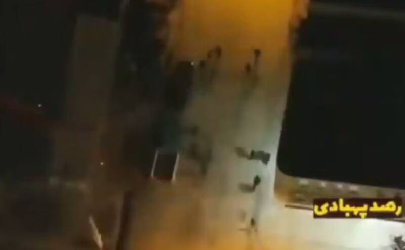 فیلم/ دستگیری تیم مسلح اغتشاشات در دهدشت با رصد پهپادی