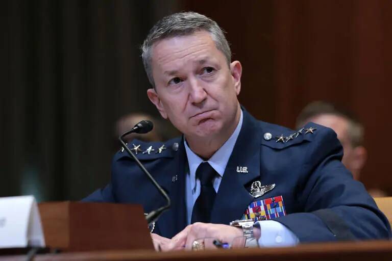 ژنرال مورد اعتماد ترامپ و معمار استراتژی نظامی آمریکا در تقابل احتمالی با ایران کیست؟/ ژنرالی که تاریخ متجاوزان را فراموش کرده است