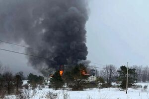 انفجار در کلیسایی در نیویورک پنج مجروح برجای گذاشت