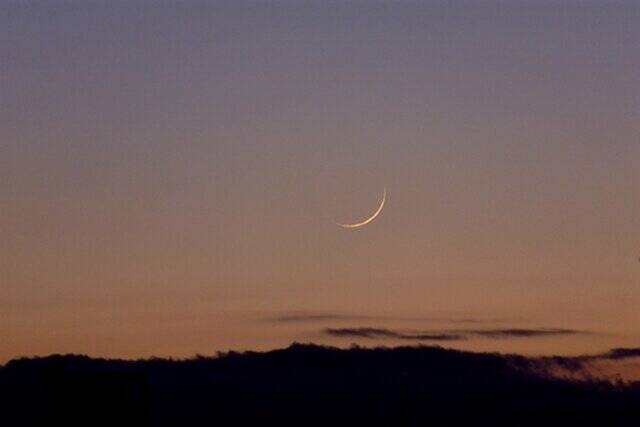 ماه،هلال،روز،خورشيد،قمري،مشاهده،ديدن،زمين،رؤيت،رويت،افق،نقاط ...