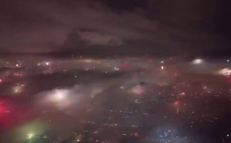 تصاویر تماشایی از آتش بازی در چین به مناسبت آغاز سال نو