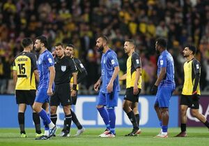 اکبری: مقصر اول ناکامی استقلال مدیریت باشگاه است/ ساپینتو بماند