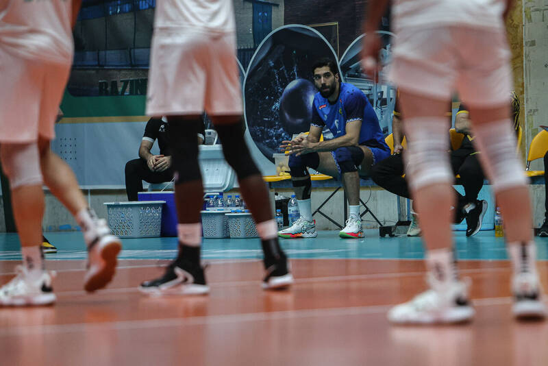 موسوي،واليبال،فدراسيون،استعفا،انضباطي،كميته،رئيس،حواشي،پيكان ...