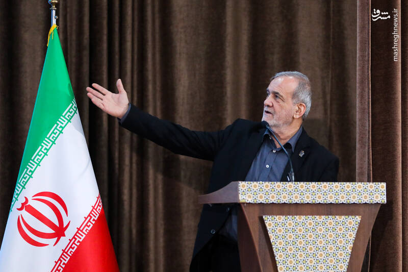 نشست با سرمایه گذاران و فعالان اقتصادی استان