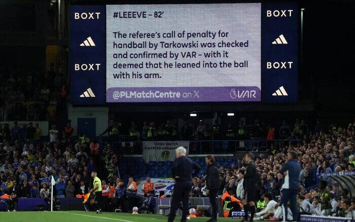 پیشنهادات جالب داور معروف به فیفا درباره انقلاب در VAR