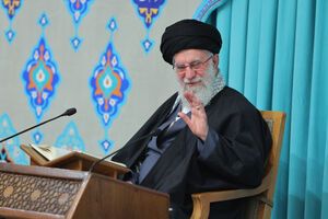 محفل رمضانی انس با قرآن کریم با حضور رهبر انقلاب