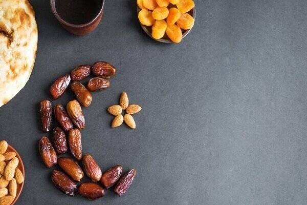 چاقي،ماه،سحري،افطار،غذاهاي،رمضان،مصرف،روز،بهبود،تأكيد،كنترل