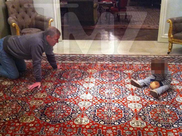 بی‌آبرویی جدید برای خانواده «سلطنتی»/ لذت برادر شاه انگلیس از تماشای شکنجه کودک +تصاویر