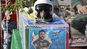 پیکر خلبان شهید «مهدی فیروزمند» تشییع شد