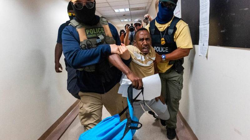 مهاجران،نفر،يائونده،اخراجي،بازداشتگاه،كامرون،آسوشيتدپرس،مهاجراني