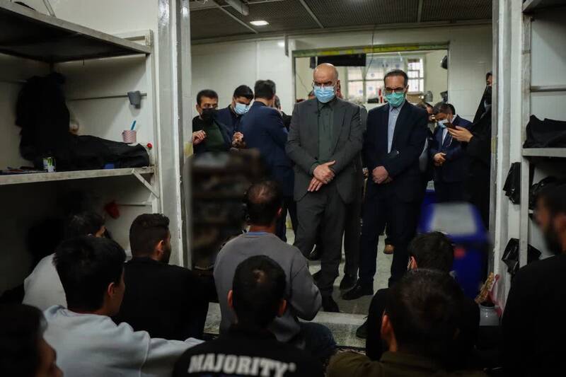 بازدید دبیر ستاد حقوق بشر از ندامتگاه مرکزی کرج و گفت‌وگو با متهمان اغتشاشات اخیر