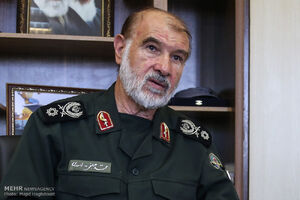 سردار اسدی: حضور ناوهواپیمابر در منطقه تبلیغاتی است