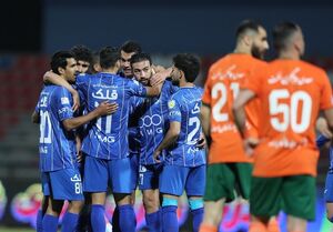 استقلال با صدرنشینی تقدیم به بختیاری‌زاده شد