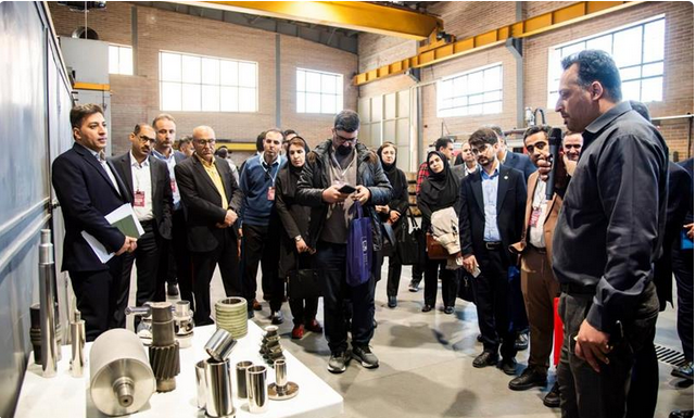 در یک‌سال گذشته، بخش قابل‌توجهی از موانع قانونی همکاری هلدینگ خلیج‌فارس با شرکت‌های دانش‌بنیان، فناور و دانشگاه‌ها برطرف شده/ فرصت‌ مطالعاتی برای اساتید دانشگاه و پژوهشگران در ۴۰ پروژه پژوهشی هلدینگ/ چالش اصلی شرکت‌های فناور اتصال به بازار است