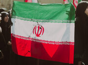 حماقتی که هزاران پرچم را برافراشت/ پروژه چاقوکشی، فحاشی و وطن‌فروشی بازهم شکست خورد +عکس