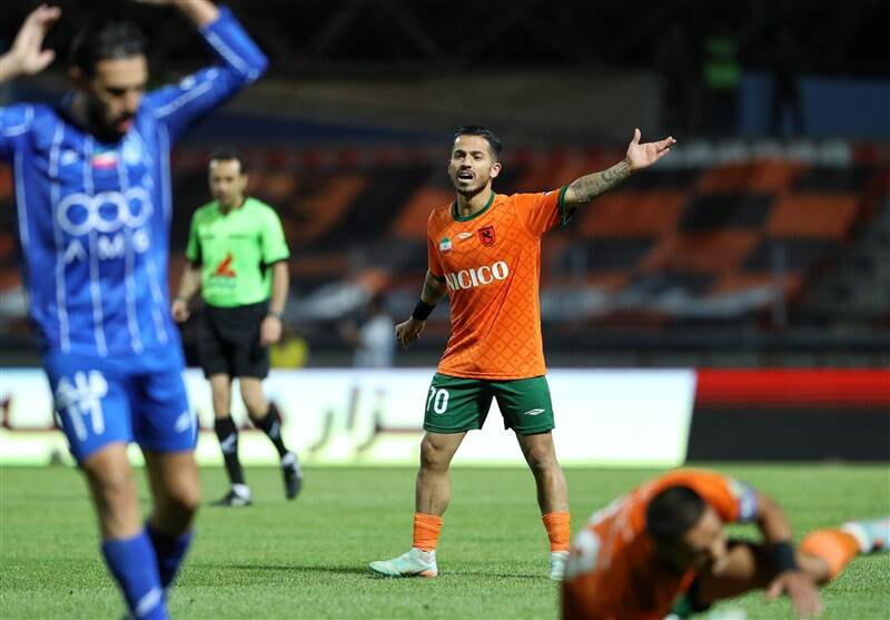 مس،تيم،داوري،داوران،باشگاه،صحنه،استقلال،رفسنجان،داور