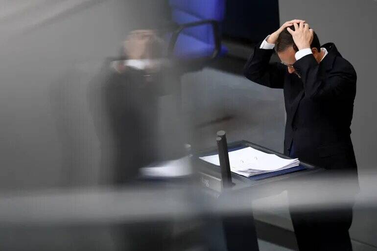 نويسنده،وزير،رژيم،اسرائيل،پليس،دولت،نتانياهو،صهيونيستي،قضايي ...