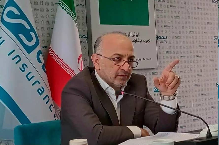 مدیرعامل شرکت بیمه دی: کسب موفقیتهای متعدد مرهون تلاش کارکنان /مشتری مداری سیاست اصلی بیمه دی
