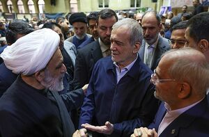 حضور شخصیت ها در مراسم ترحیم مرحوم محمد قمی