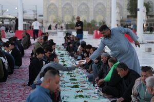 سفره‌های افطار در اطراف حرمین سامرا