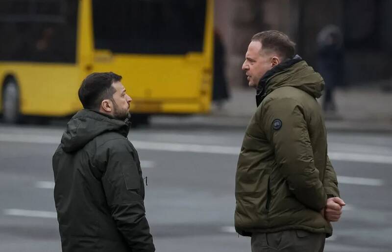 از مراسم جادوگری در دفتر رئیس‌جمهور تا فروش کودکان به شبکه‌ی اپستین / روایت تکان‌دهنده از فساد در قلب قدرت اوکراین +عکس