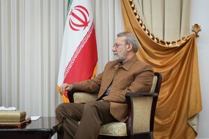 دیدار وزیر دفاع ارمنستان با لاریجانی