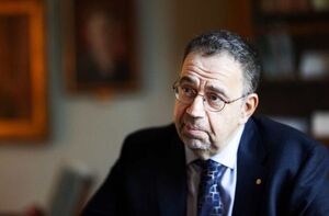 روایت برنده جایزه نوبل از آینده مبهم دموکراسی و اقتصاد آمریکا