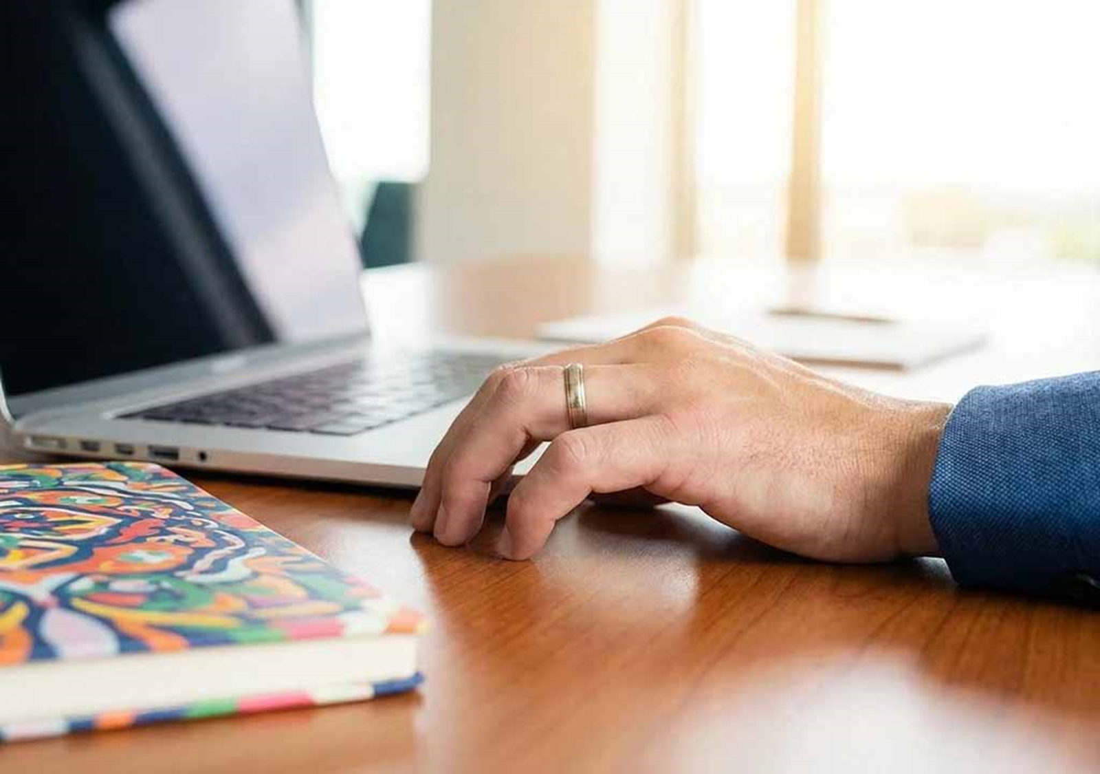 نجات دست‌های شما علل، انواع و درمان‌های کج شدن انگشتان دست