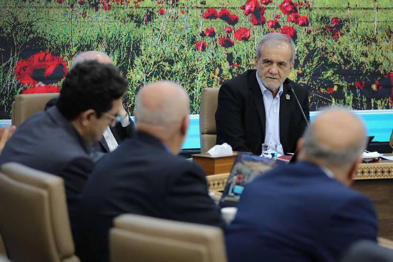 مسير،دولت،پزشكيان،اعتراض،جمهور،شكل،رئيس،كشور،ايران،تأكيد،است ...