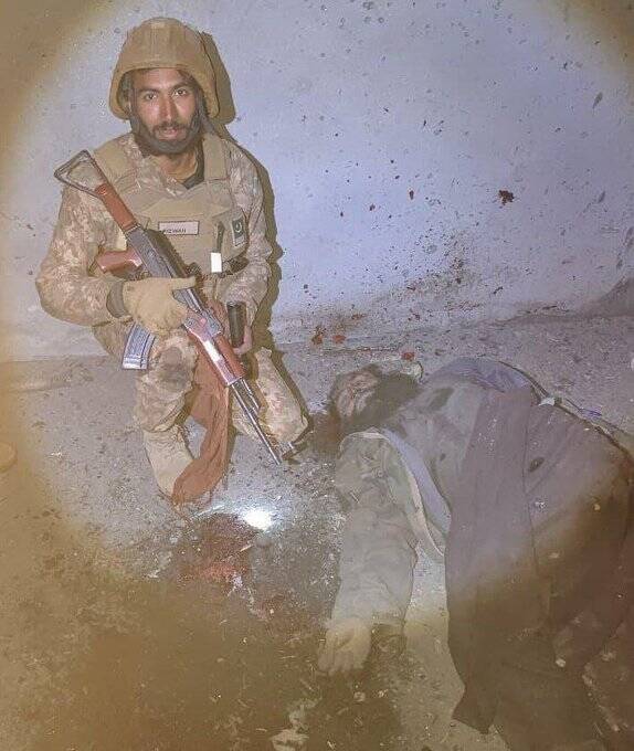 هلاکت فرمانده ضدایرانی طالبان در حملات پاکستان +عکس