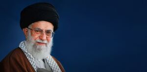 جمعیت سوگوار در حال حرکت به سمت میدان انقلاب تهران