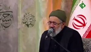 فیلم/ روضه‌خوانی محمود کریمی در غم شهادت رهبر انقلاب