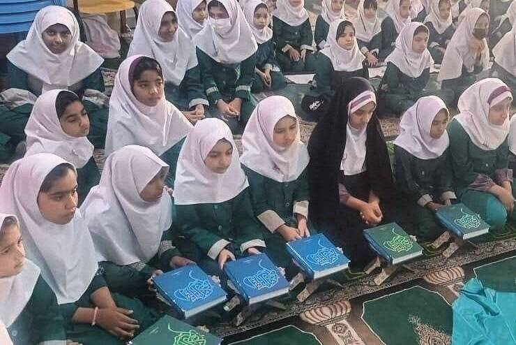 میدل‌ایست‌آی: دختران میناب دو بار هدف قرار گرفتند