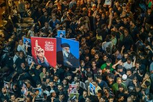 عکس/ راهپیمایی عظیم عزاداران امام خامنه‌ای در بمبئی هند